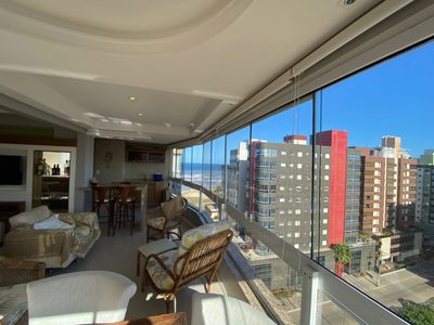 Apartamento, 3 quartos, 156 m² - Foto 1