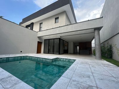 Sobrado, 4 quartos, 340 m² - Foto 1