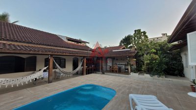 Casa, 6 quartos, 200 m² - Foto 2