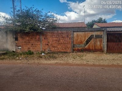 Casa, 2 quartos, 180 m² - Foto 1