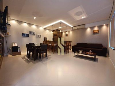 Casa, 4 quartos, 310 m² - Foto 1