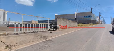 Loteamento e Condomínio, 1035 m² - Foto 1