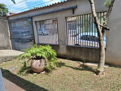 Casa, 2 quartos, 180 m² - Foto 1