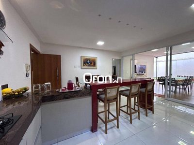 Casa, 3 quartos, 250 m² - Foto 3