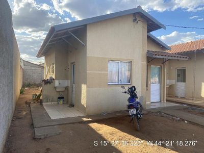 Casa, 2 quartos, 200 m² - Foto 1