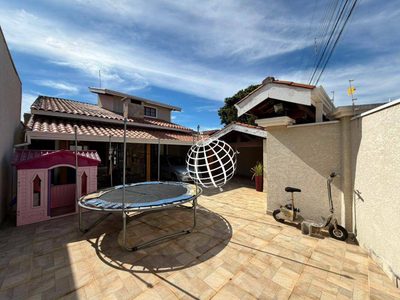 Casa, 3 quartos, 191 m² - Foto 3