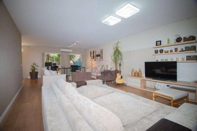 Casa, 4 quartos, 337 m² - Foto 1