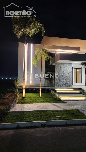 Casa, 1 quarto, 209 m² - Foto 2