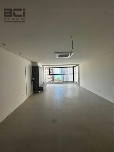 Apartamento, 3 quartos, 131 m² - Foto 2