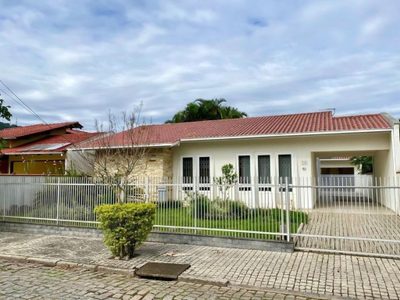 Casa, 3 quartos, 179 m² - Foto 1