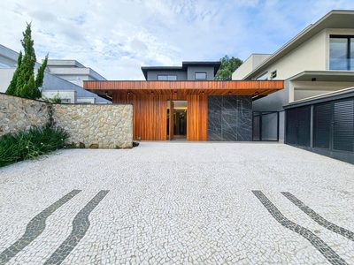 Casa, 5 quartos, 273 m² - Foto 2