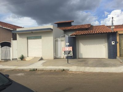Casa, 2 quartos, 240 m² - Foto 1