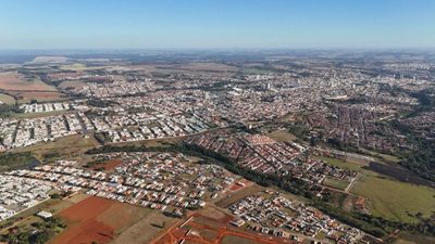 Loteamento e Condomínio, 300 m² - Foto 1