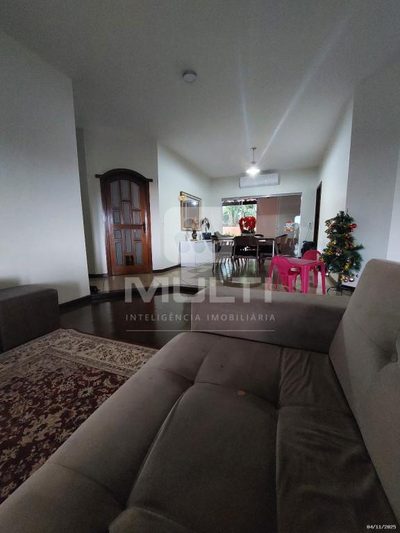 Casa, 4 quartos, 285 m² - Foto 4