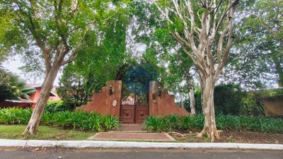 Sobrado, 5 quartos, 2406 m² - Foto 1