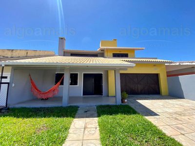 Sobrado, 3 quartos, 257 m² - Foto 1