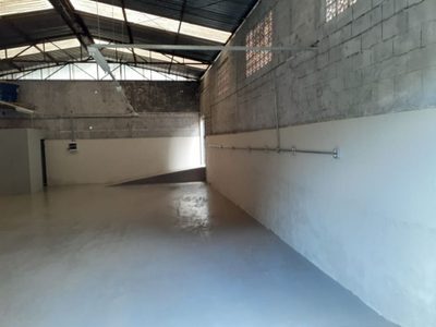 Depósito-Galpão, 200 m² - Foto 1