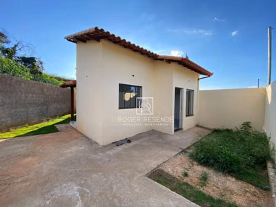 Casa, 2 quartos, 56 m² - Foto 1