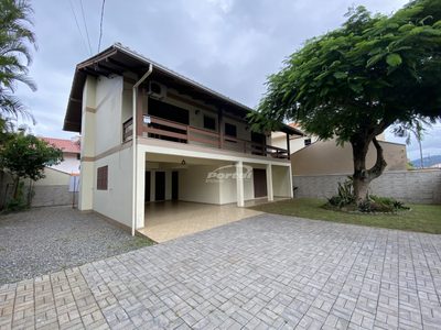 Casa, 4 quartos, 235 m² - Foto 2