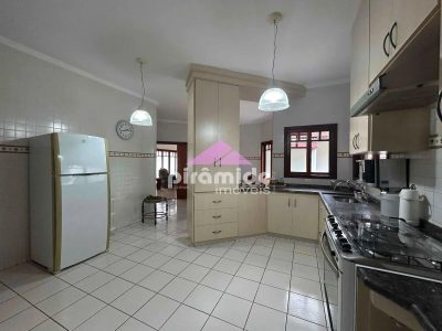 Casa, 3 quartos, 239 m² - Foto 5