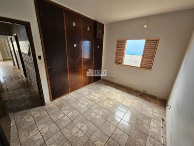 Casa, 3 quartos, 165 m² - Foto 2