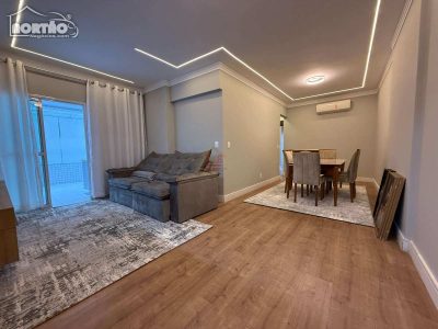 Casa, 4 quartos, 180 m² - Foto 1