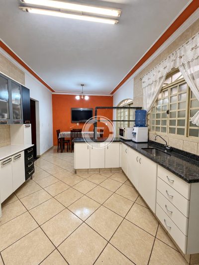 Casa, 3 quartos, 390000 m² - Foto 2