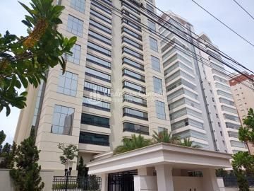 Apartamento, 3 quartos, 270 m² - Foto 1