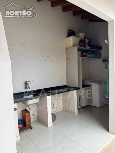 Casa, 3 quartos, 250 m² - Foto 2