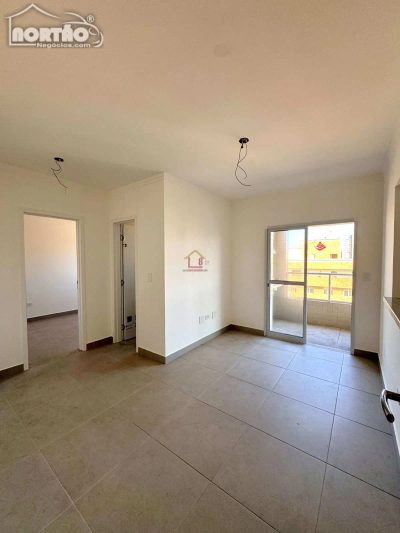 Casa, 2 quartos, 42 m² - Foto 1