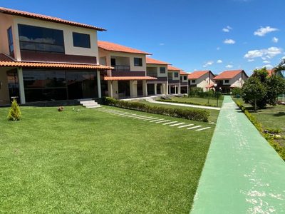 Casa, 4 quartos, 162 m² - Foto 1