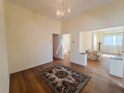 Casa, 6 quartos, 200 m² - Foto 4