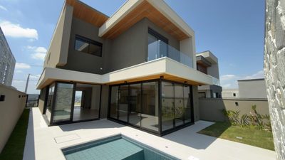 Sobrado, 4 quartos, 310 m² - Foto 1