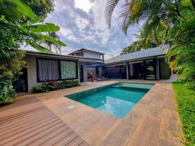 Casa, 5 quartos, 206 m² - Foto 1