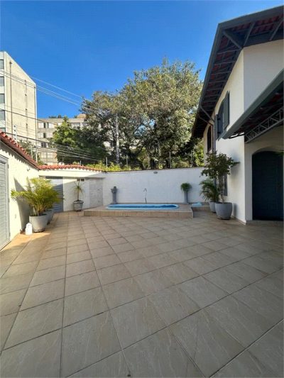 Sobrado, 3 quartos, 227 m² - Foto 2