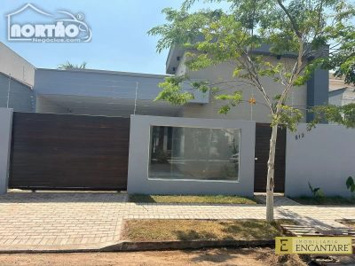 Casa, 4 quartos, 200 m² - Foto 1