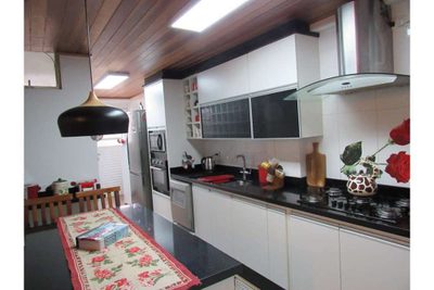 Casa, 3 quartos, 327 m² - Foto 2