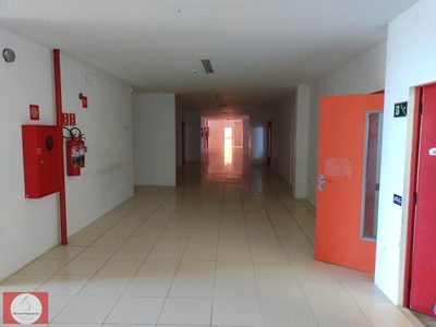Prédio Inteiro, 2700 m² - Foto 2
