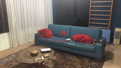Casa, 3 quartos, 224 m² - Foto 1