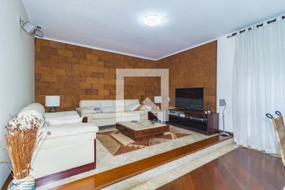 Casa, 3 quartos, 194 m² - Foto 1