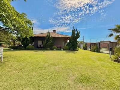 Casa, 4 quartos, 275 m² - Foto 1
