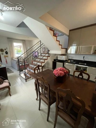 Casa, 3 quartos, 81 m² - Foto 1