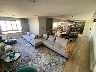Apartamento, 3 quartos, 250 m² - Foto 2