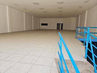 Loja-Salão, 730 m² - Foto 1