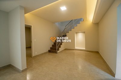 Casa, 4 quartos, 184 m² - Foto 1