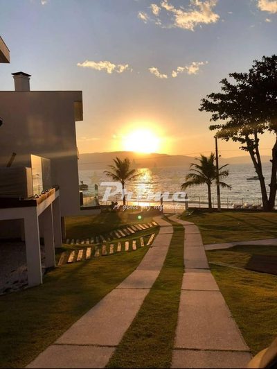 Casa, 3 quartos, 240 m² - Foto 1