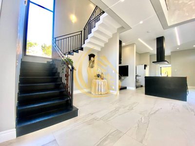 Sobrado, 3 quartos, 380 m² - Foto 1