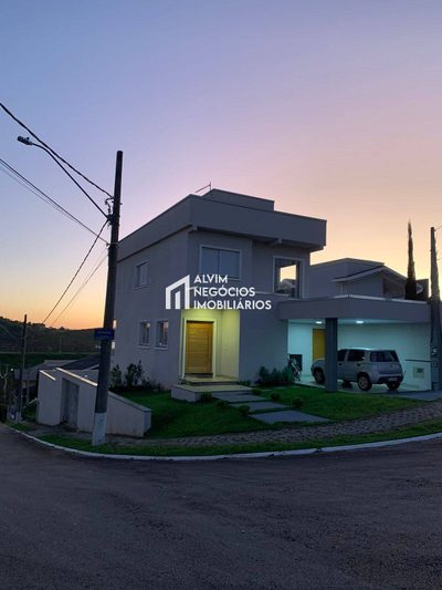 Casa, 3 quartos, 209 m² - Foto 3