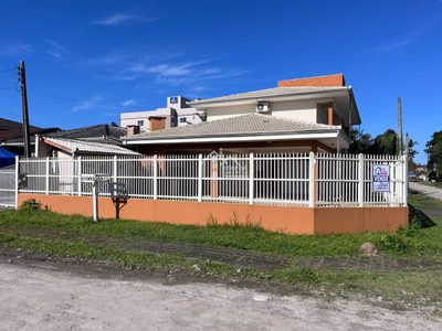 Sobrado, 3 quartos, 228 m² - Foto 2