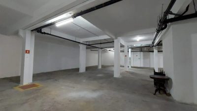 Depósito-Galpão, 1205 m² - Foto 1